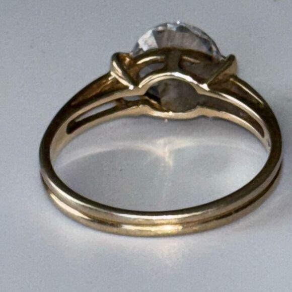 10kt YG double strand band CZ large solitaire diamond Sz 8 - Picture 6 of 10